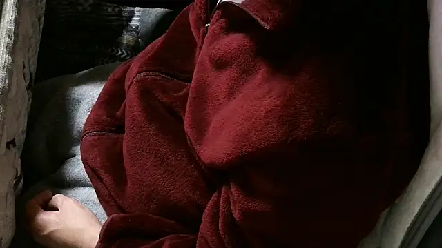 Snapshot of cinnabar_red chatting on 04.16.26 cinnabar red online show from 04.16.26