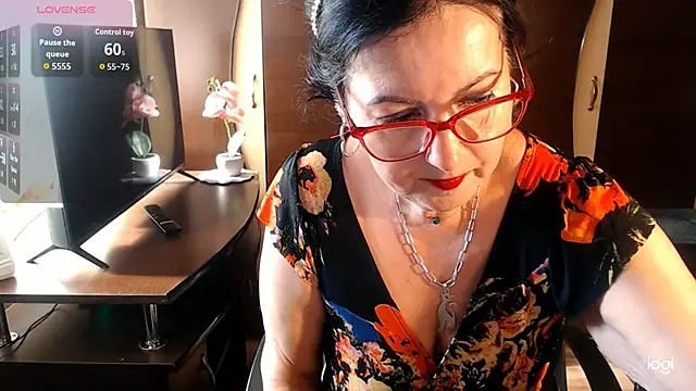 exymilf  online show from 10.30.25