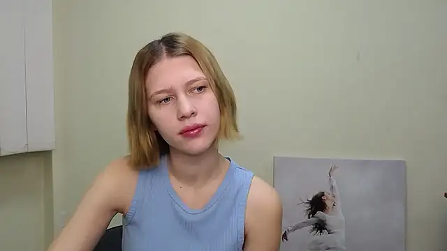 Snapshot of StellaCRL chatting on 12.09.24 StellaCRL online show from 12.09.24