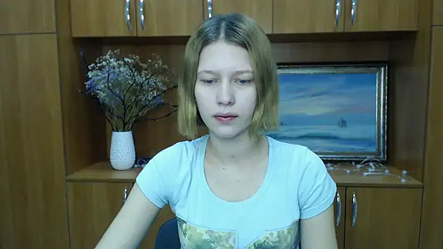 Snapshot of StellaCRL chatting on 12.15.24 StellaCRL online show from 12.15.24