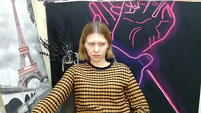 Snapshot of StellaCRL chatting on 01.08.25 StellaCRL online show from 01.08.25