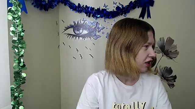 Snapshot of StellaCRL chatting on 02.22.25 StellaCRL online show from 02.22.25