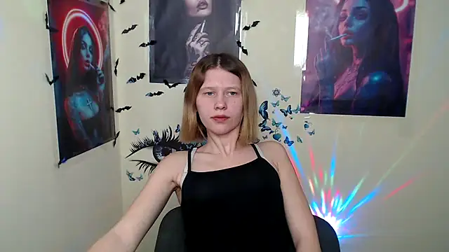 Snapshot of StellaCRL chatting on 02.28.25 StellaCRL online show from 02.28.25