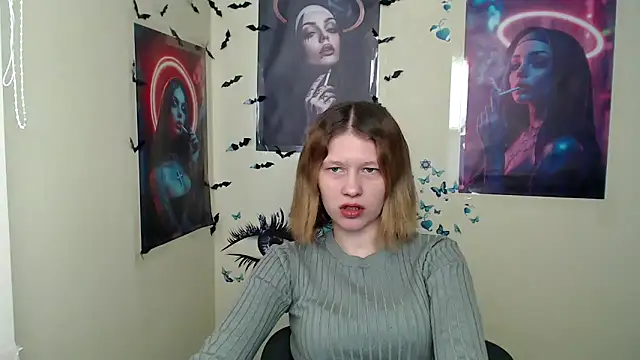 Snapshot of StellaCRL chatting on 03.09.25 StellaCRL online show from 03.09.25