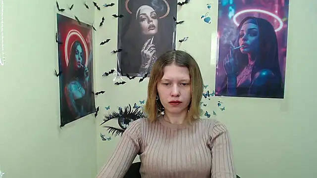 Snapshot of StellaCRL chatting on 03.11.25 StellaCRL online show from 03.11.25