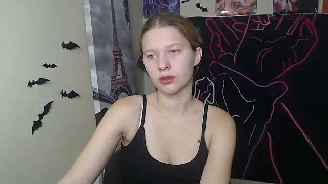 Snapshot of StellaCRL chatting on 11.12.25 StellaCRL online show from 11.12.25