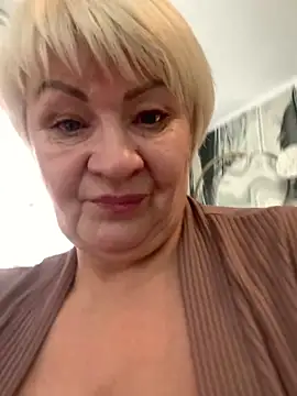 Laura Millf online show from 02.04.26