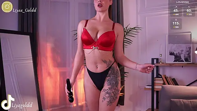 Snapshot of Liya_Gold_ chatting on 12.08.24 Liya Gold online show from 12.08.24