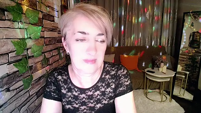 Hot Girl87 online show from 12.08.24