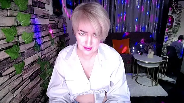 Hot Girl87 online show from 12.11.24