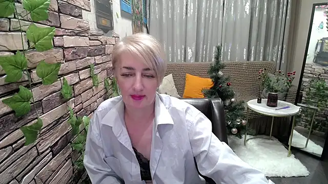 Hot Girl87 online show from 12.20.24