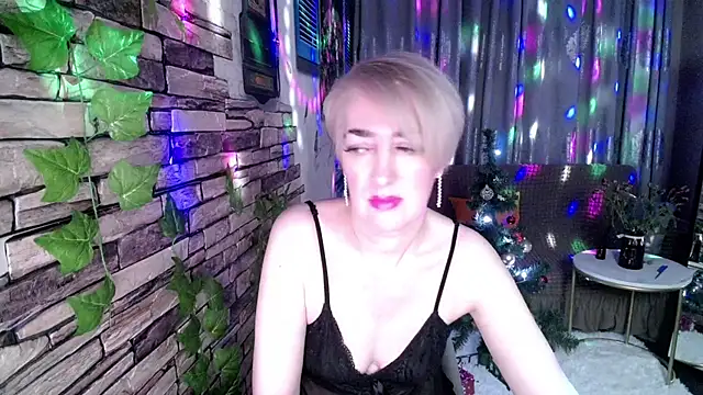 Hot Girl87 online show from 12.21.24