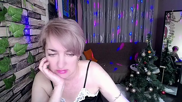 Hot Girl87 online show from 01.10.25