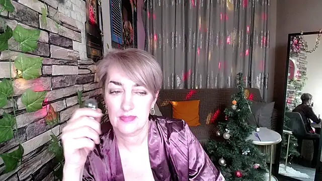 Hot Girl87 online show from 01.13.25