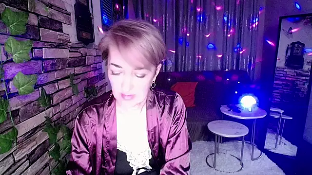 Hot Girl87 online show from 01.15.25