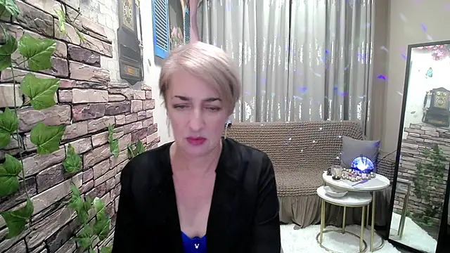 Hot Girl87 online show from 01.23.25