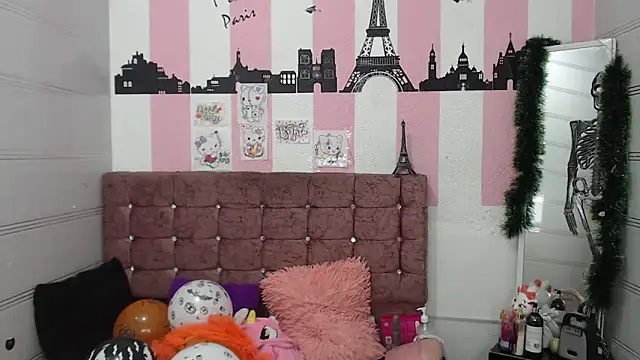 sara caplerx online show from 10.08.25