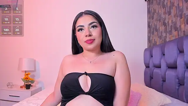 Snapshot of IsabellaAnngel chatting on 03.04.25 IsabellaAnngel online show from 03.04.25