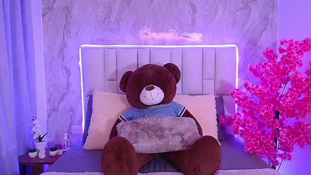 IsabellaAnngel online show from 05.20.26