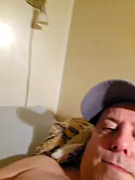 HeteroHotGuy1 online show from 02.11.25