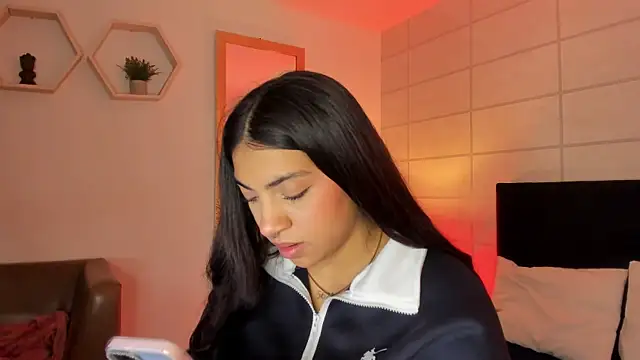 Christine Laam online show from 11.03.25