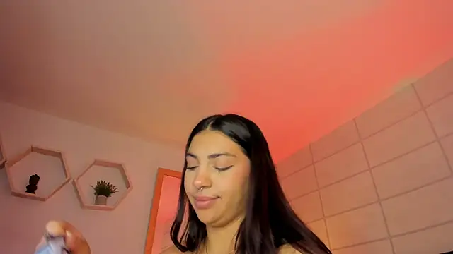 Christine Laam online show from 11.04.25