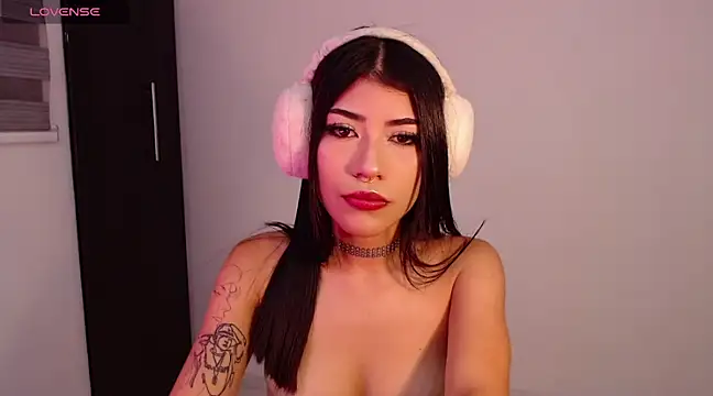 GiselleBlare online show from 02.21.25