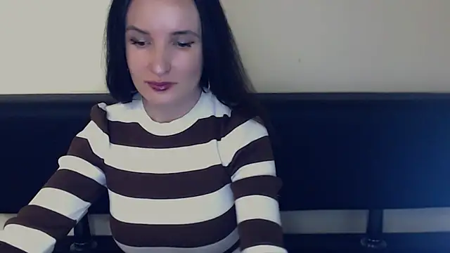 LaimaV  online show from 05.17.26