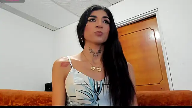 Snapshot of chloe_evanx_ chatting on 12.14.24 chloe evanx  online show from 12.14.24