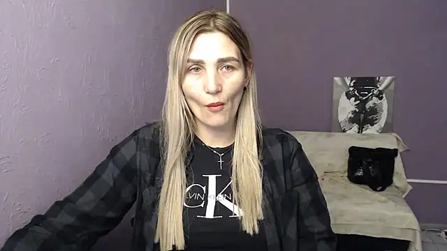 Snapshot of _sexy_lady chatting on 10.31.25 sexy lady online show from 10.31.25