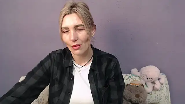 Snapshot of _sexy_lady chatting on 12.15.25 sexy lady online show from 12.15.25