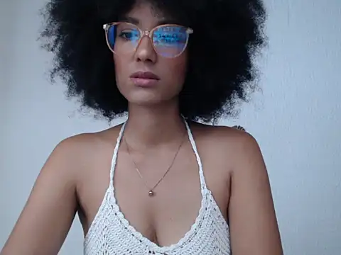 Snapshot of violettamartins chatting on 06.13.26 violettamartins online show from 06.13.26