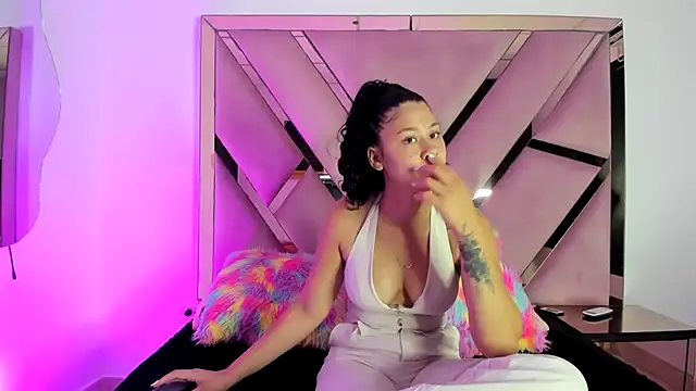 Sofia-candyht online show from 02.18.25