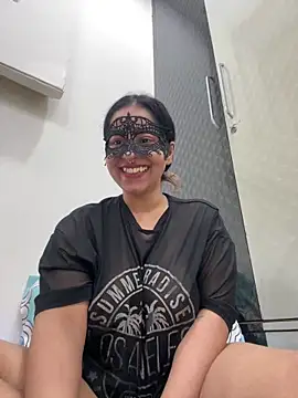 Snapshot of maskinamy chatting on 03.19.25 maskinamy online show from 03.19.25