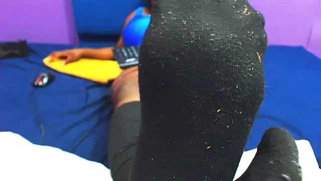 DARKGIANTMELANIN online show from 03.18.25