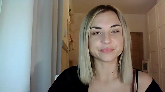 Snapshot of ashley_xlove chatting on 12.04.24 ashley xlove online show from 12.04.24