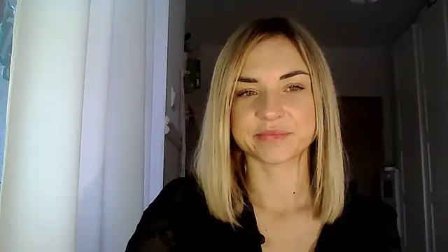 Snapshot of ashley_xlove chatting on 12.18.24 ashley xlove online show from 12.18.24