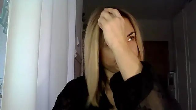 Snapshot of ashley_xlove chatting on 12.19.24 ashley xlove online show from 12.19.24