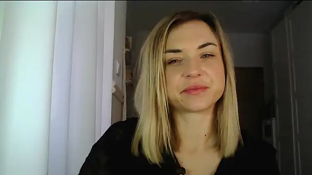 Snapshot of ashley_xlove chatting on 01.13.25 ashley xlove online show from 01.13.25