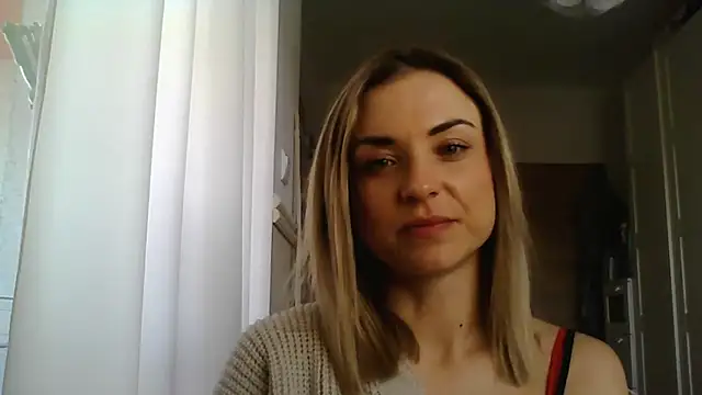 Snapshot of ashley_xlove chatting on 02.19.25 ashley xlove online show from 02.19.25