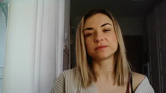 Snapshot of ashley_xlove chatting on 02.24.25 ashley xlove online show from 02.24.25