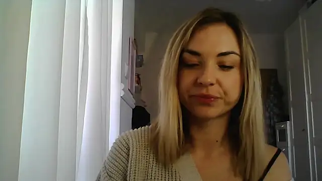 Snapshot of ashley_xlove chatting on 03.12.25 ashley xlove online show from 03.12.25