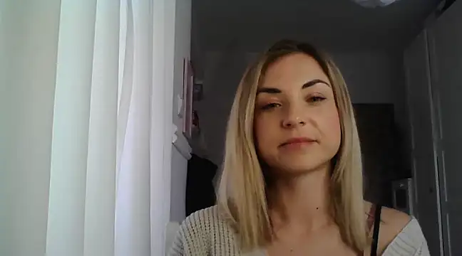 Snapshot of ashley_xlove chatting on 03.13.25 ashley xlove online show from 03.13.25