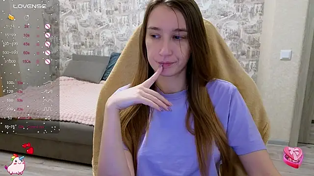 Snapshot of beril_kiss- chatting on 10.15.25 beril kiss- online show from 10.15.25