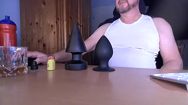 Tom PP cgn online show from 10.20.25