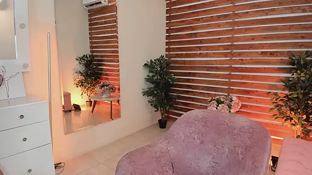 Snapshot of Sapphire_Venuss chatting on 01.30.25 Sapphire Venuss online show from 01.30.25