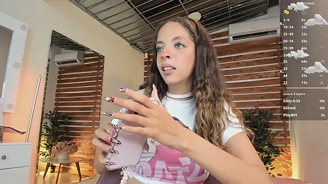 Snapshot of Sapphire_Venuss chatting on 03.14.25 Sapphire Venuss online show from 03.14.25