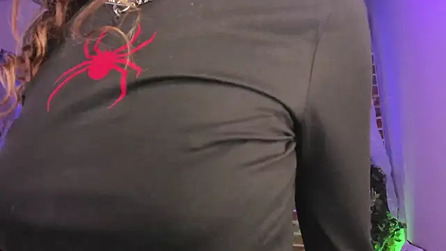 Snapshot of Sapphire_Venuss chatting on 10.19.25 Sapphire Venuss online show from 10.19.25