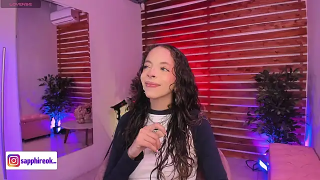 Snapshot of Sapphire_Venuss chatting on 11.12.25 Sapphire Venuss online show from 11.12.25