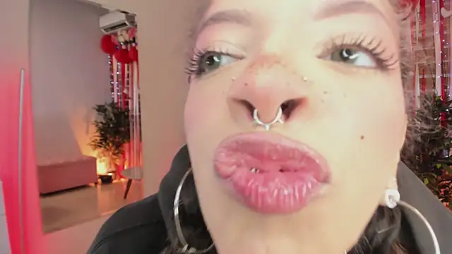 Sapphire Venuss online show from 02.16.26